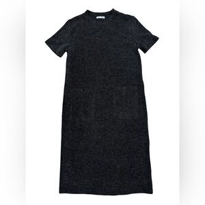 NWT, ZARA, oft knit midi dress with a round neck and short sleeves size Small